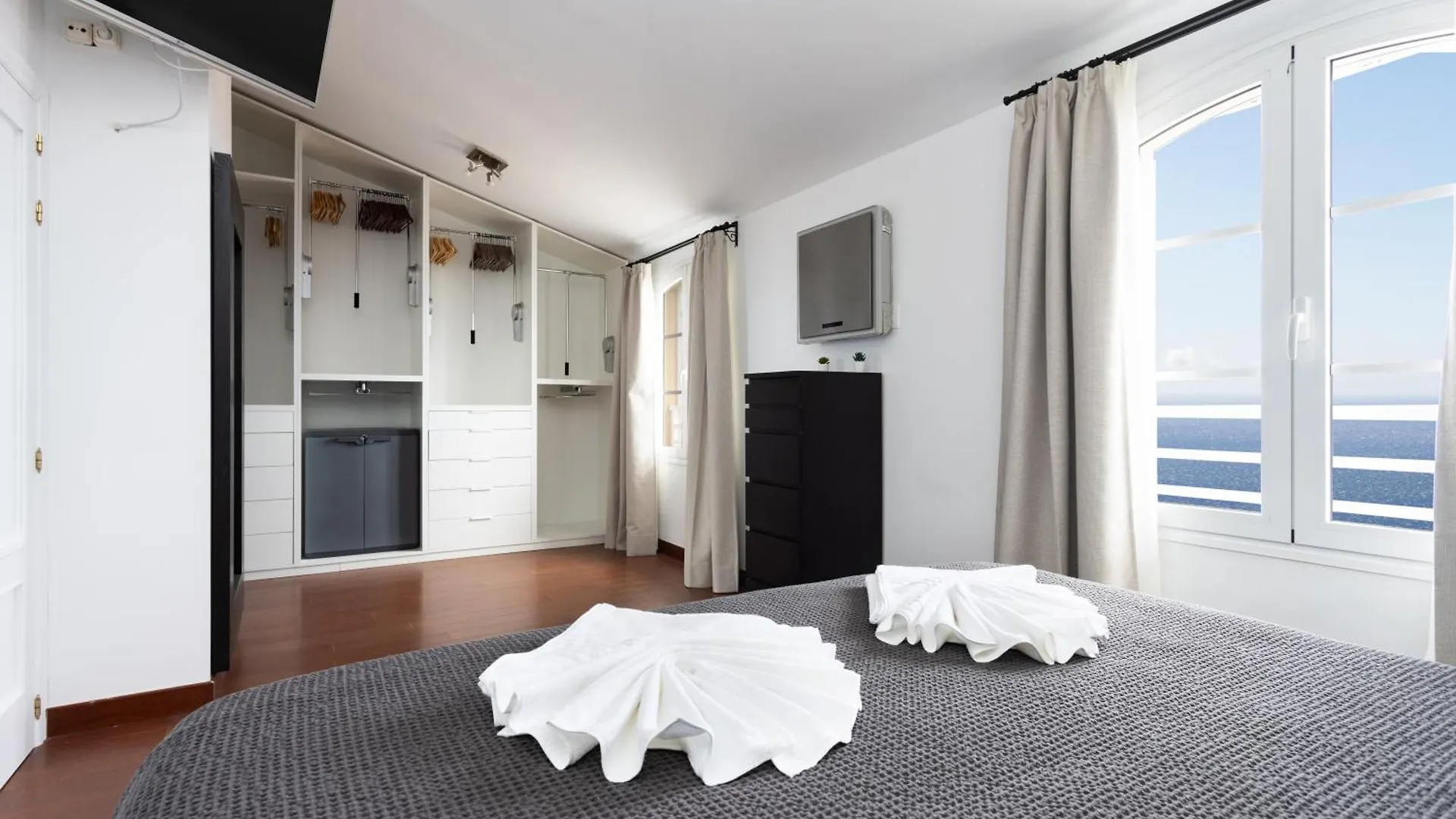 Tatil Evi Home2Book Elegant Stay, Private Pool & Gym Santa Cruz de Tenerife