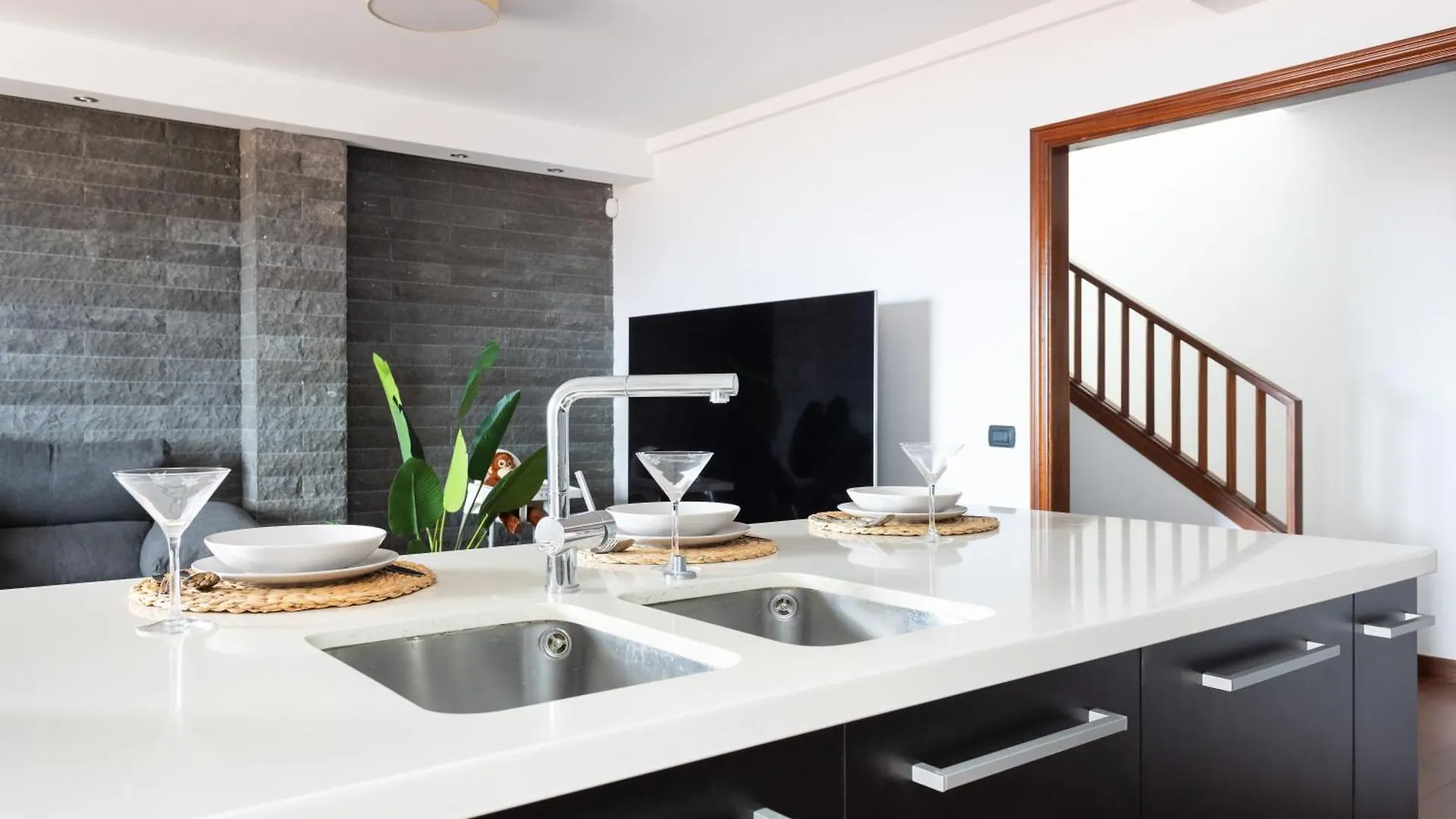Home2Book Elegant Stay, Private Pool & Gym Santa Cruz de Tenerife Tatil Evi